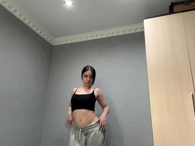 tootightwiththong live cam on BongaCams