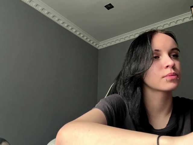 tootightwiththong live cam on BongaCams