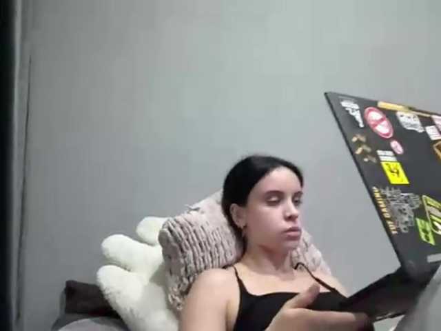 tootightwiththong live cam on BongaCams