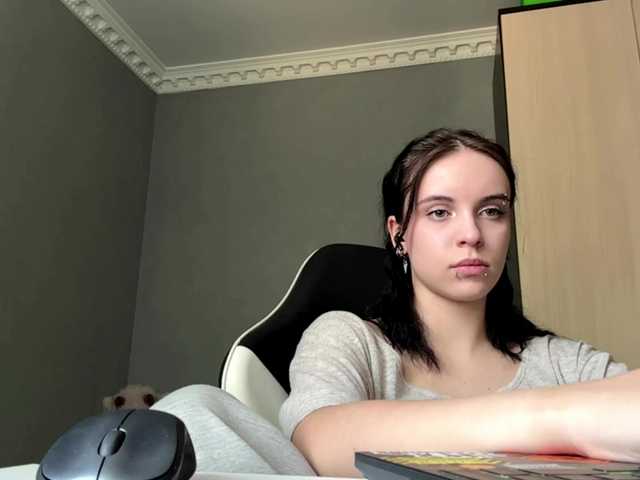 tootightwiththong live cam on BongaCams