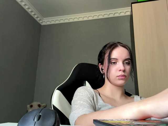 tootightwiththong live cam on BongaCams