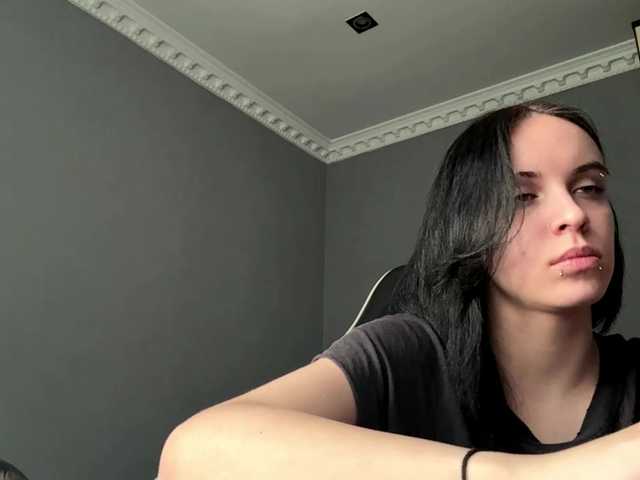 tootightwiththong live cam on BongaCams