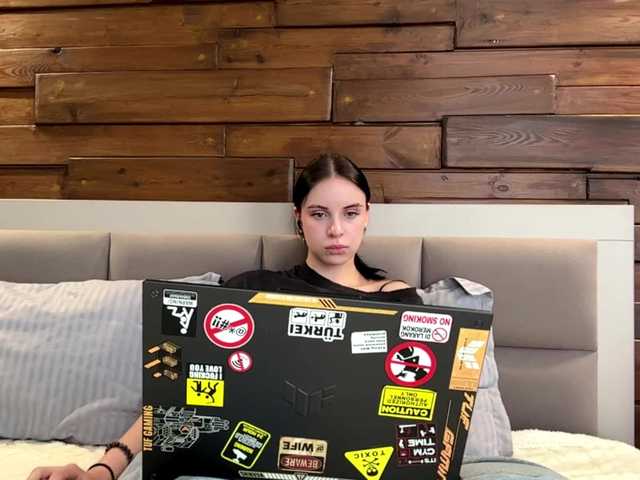 tootightwiththong live cam on BongaCams