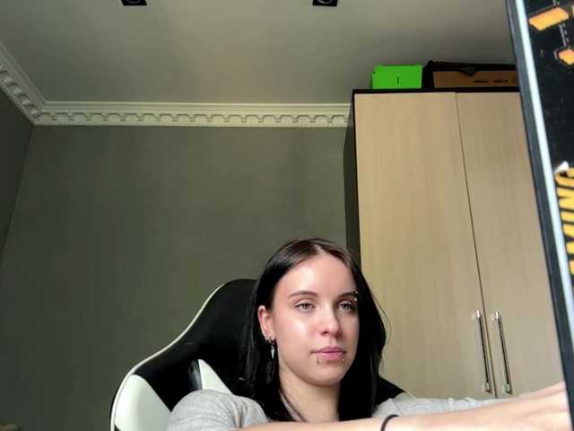 tootightwiththong live webcam show