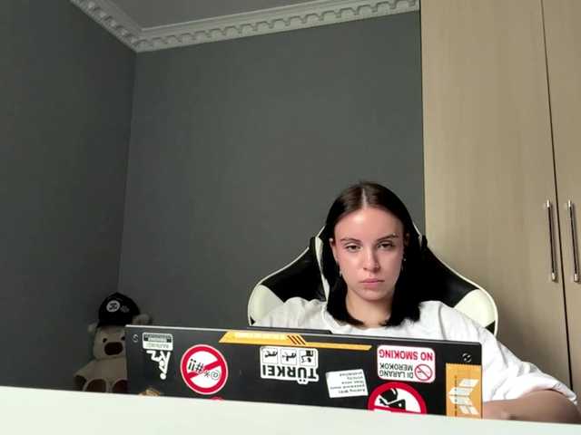 tootightwiththong live cam on BongaCams