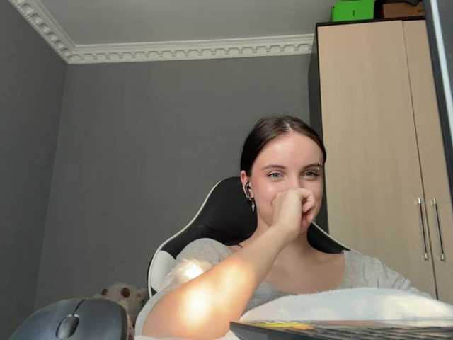 tootightwiththong live cam on BongaCams