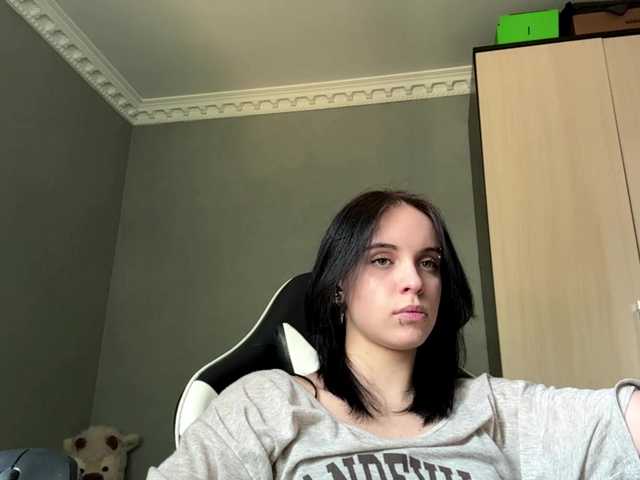 tootightwiththong live cam on BongaCams
