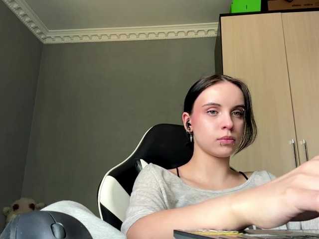 tootightwiththong live cam on BongaCams