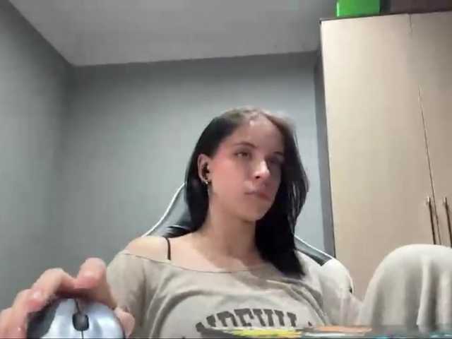 tootightwiththong live cam on BongaCams