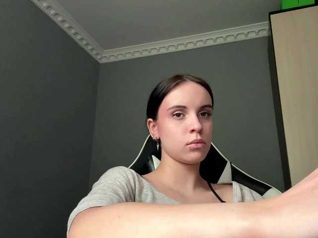 tootightwiththong live cam on BongaCams