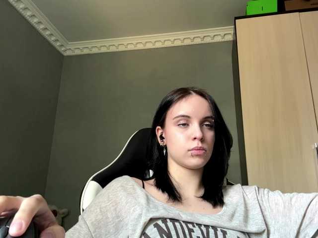 tootightwiththong live webcam show