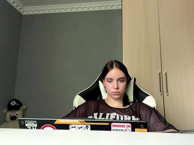 tootightwiththong live cam on BongaCams