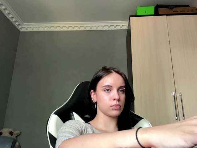 tootightwiththong live cam on BongaCams