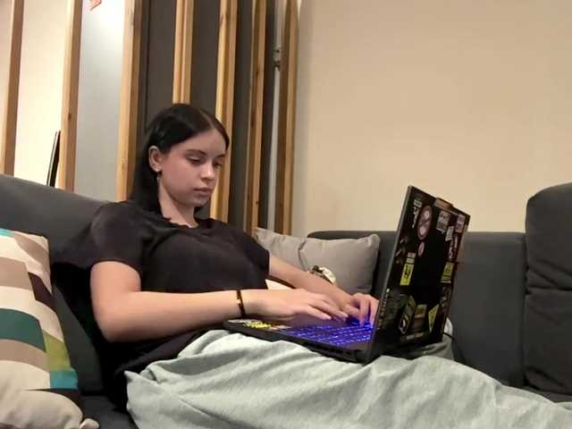 tootightwiththong live cam on BongaCams