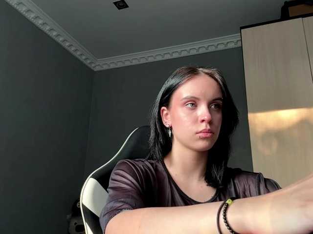 tootightwiththong live cam on BongaCams
