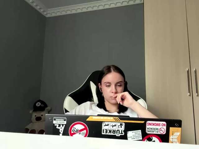 tootightwiththong live cam on BongaCams