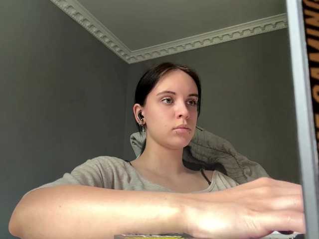 tootightwiththong live cam on BongaCams