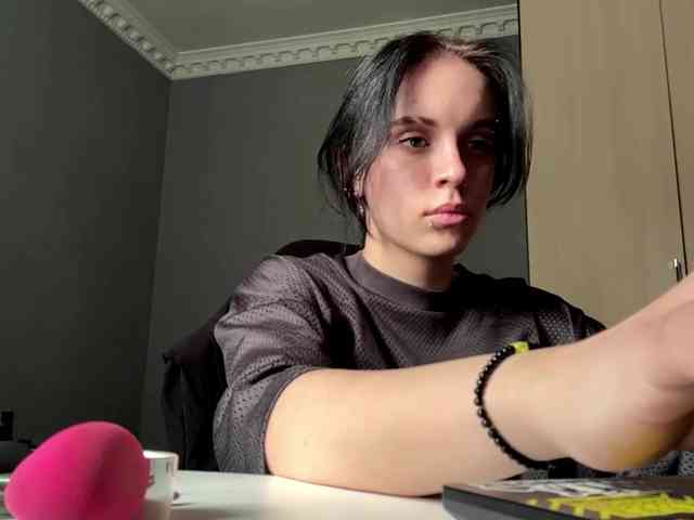 tootightwiththong webcam