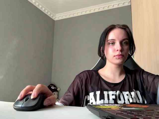 tootightwiththong webcam