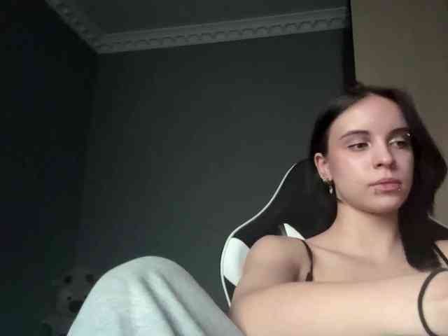 tootightwiththong webcam
