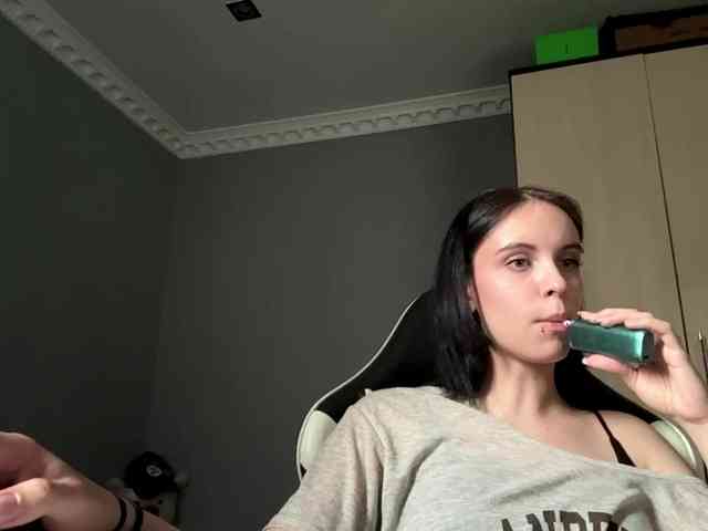 tootightwiththong webcam