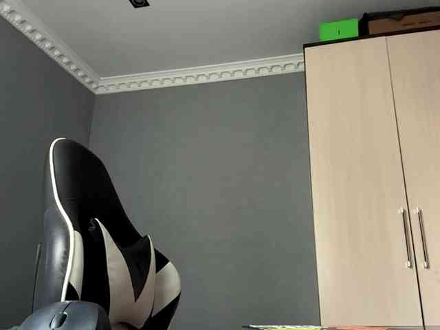 tootightwiththong webcam