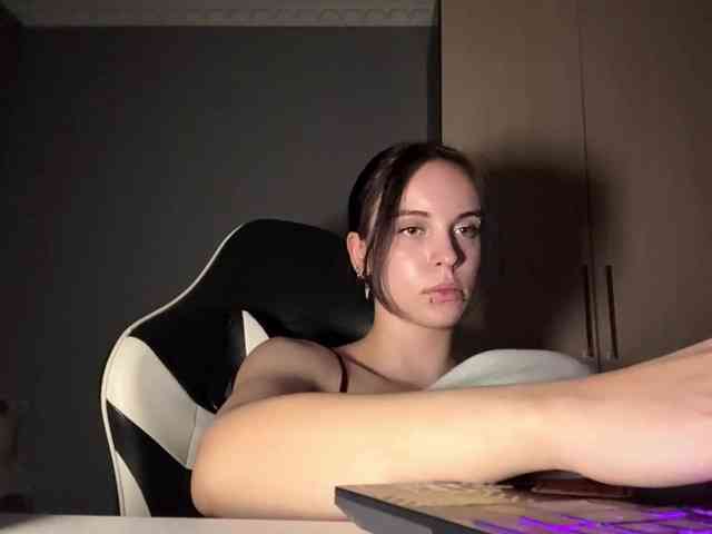 tootightwiththong webcam