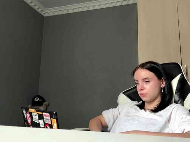 tootightwiththong webcam