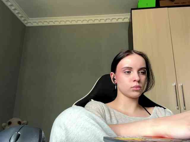 tootightwiththong webcam