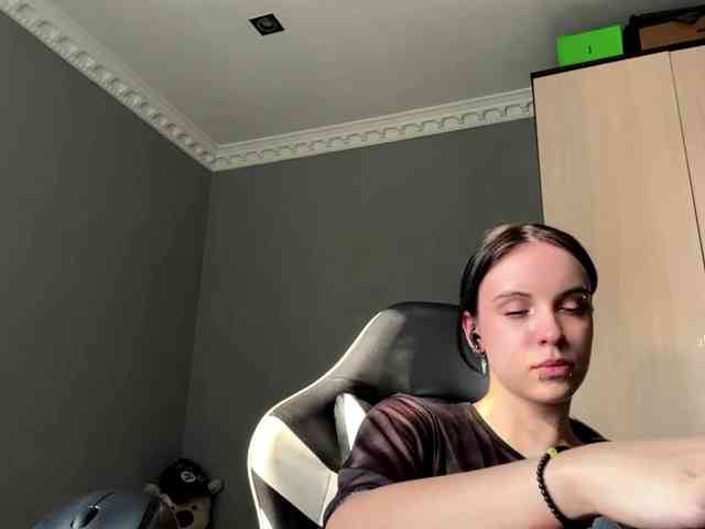tootightwiththong webcam