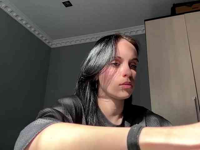 tootightwiththong webcam