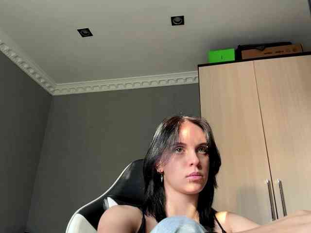 tootightwiththong webcam