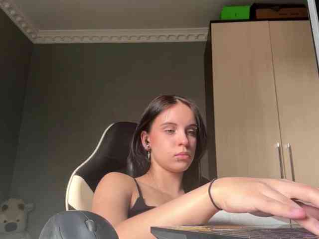 tootightwiththong webcam