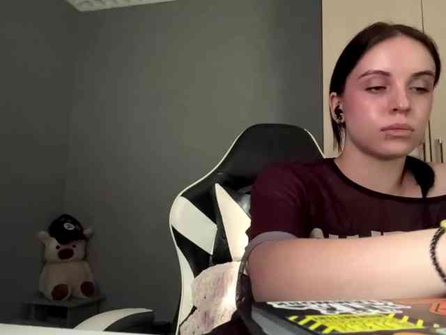 tootightwiththong webcam