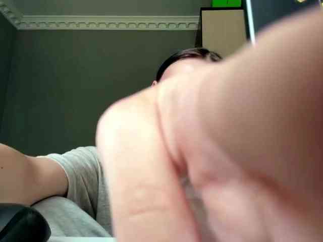 tootightwiththong