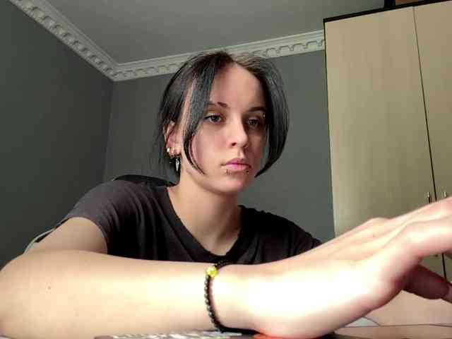 tootightwiththong webcam