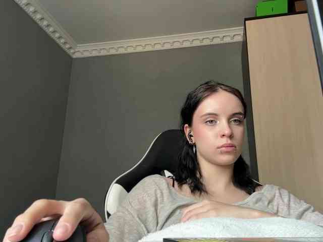 tootightwiththong