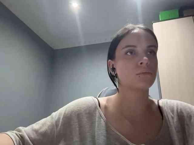 tootightwiththon... Live Webcam on BongaCams