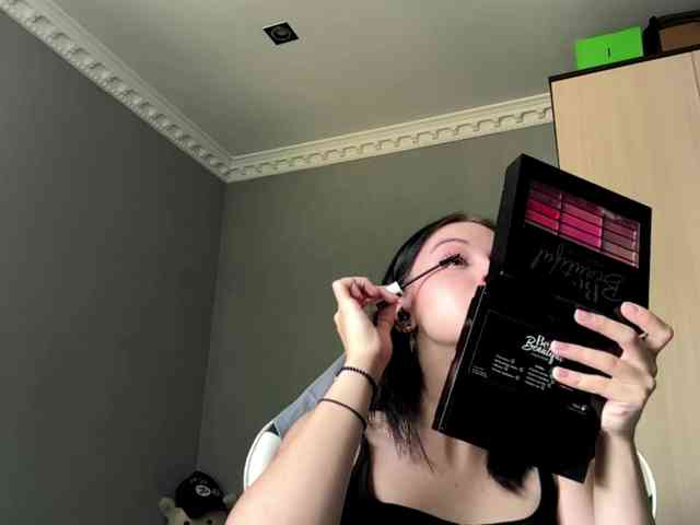 tootightwiththong webcam