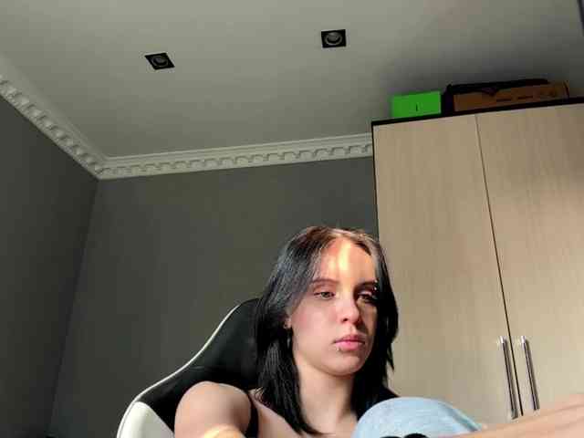 tootightwiththong webcam