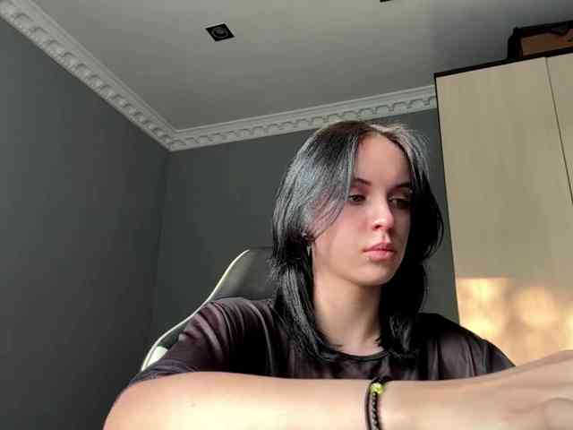 tootightwiththong webcam
