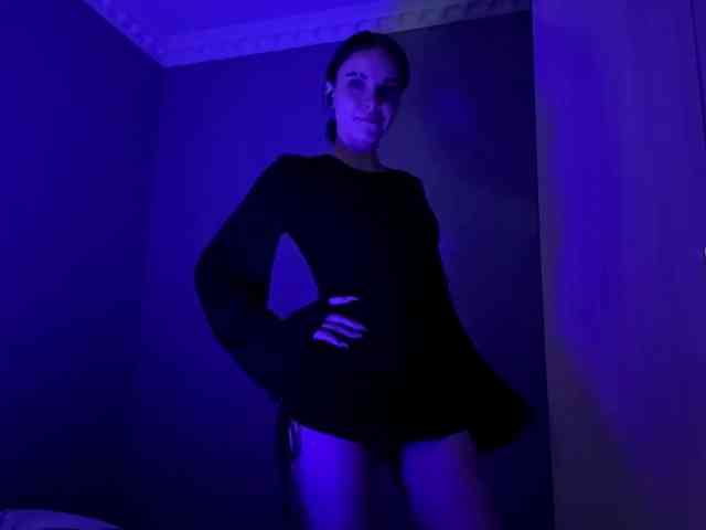 tootightwiththong webcam