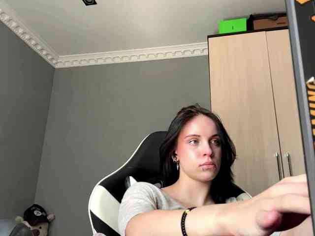 tootightwiththong webcam