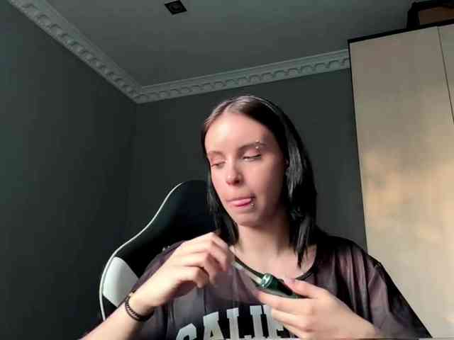 tootightwiththong webcam