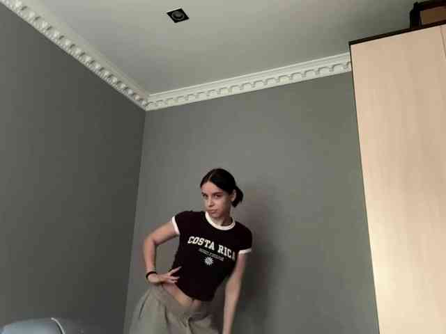 tootightwiththong webcam