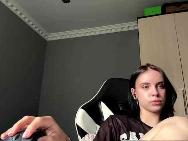 tootightwiththong webcam
