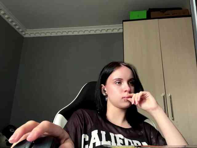 tootightwiththong webcam