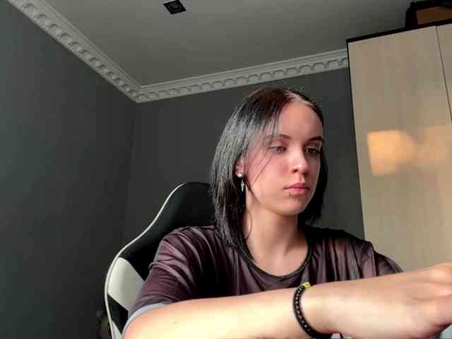 tootightwiththong webcam