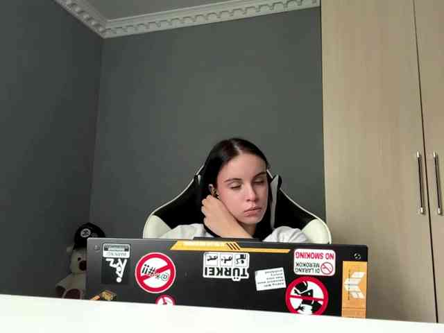 tootightwiththong webcam
