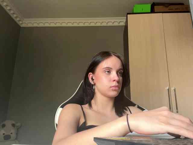 tootightwiththong Sex Cam Show